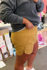Wendy Windbreaker Shorts Light Mustard